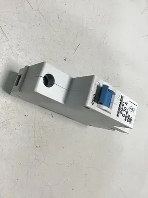 USED SCHRACK SD-91G 10A