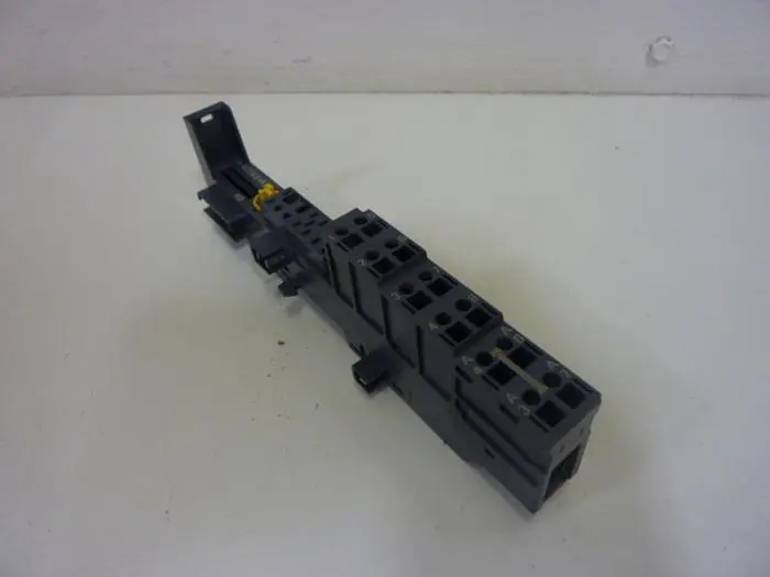 Used SIEMENS 6ES7 193-4CA40-0AA0 Misc Electrical & Power Parts | Ideal Machinery #666010