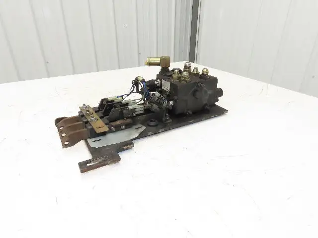 Used HUSCO _UNKNOWN_ Forklift Attachments Indiana US | Arrow Industrial #1249887