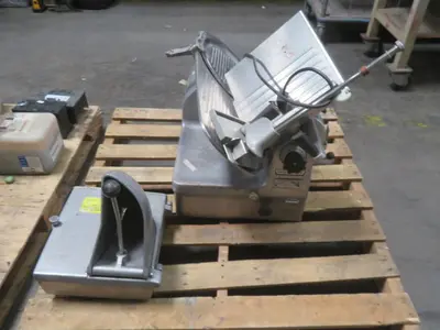 Used HOBART 17-2E 12-INCH Slicers / Dicers / Cutters Texas US | Aucto #1453351