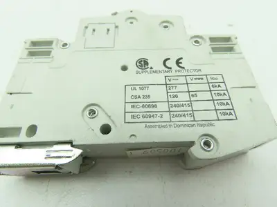 Cutler Hammer WMS1C02 Circuit Breaker, 2 Amp 240 VAC Single Pole LOT of 10