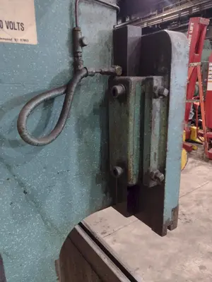 25 TON X 6' WYSONG MODEL #2572 MECHANICAL PRESS BRAKE: STOCK #23464