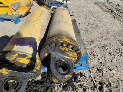 830E-DC LH Hoist Cylinder - 45,217 hrs