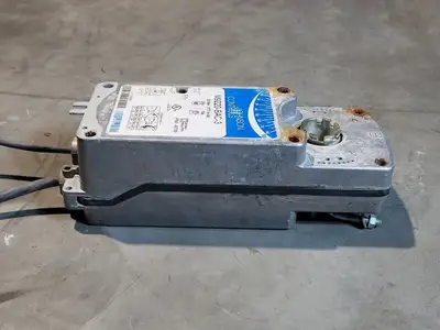 USED JOHNSON CONTROLS M9220-BAC-3