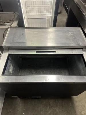 USED Beverage-Air GF34L-B