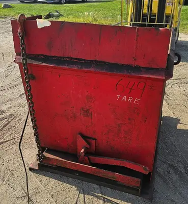 USED ROURA 3/4 CU. YARD