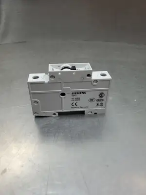 USED Siemens 5SX21 A4 Single-Pole Breaker, 230/400V