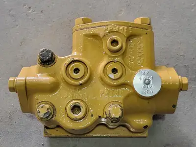 NEW CATERPILLAR 8P-1445
