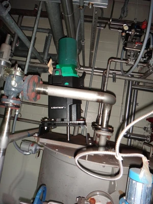 664 Gallon 304 Stainless Vertical Tank with Agitator