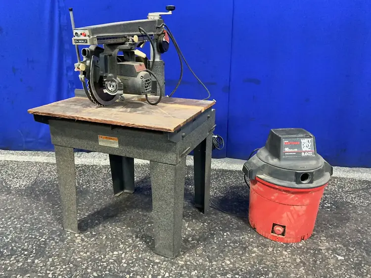 Used BLACK & DECKER TI533 Woodworking Radial Arm Saws Ohio US | HGR 24 #1539737