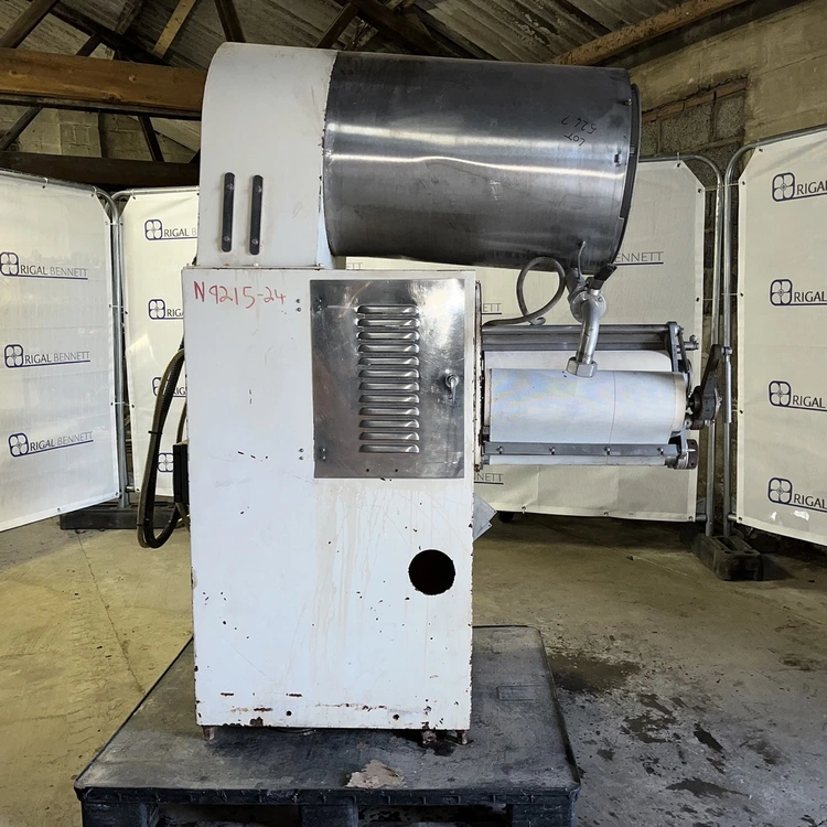 Used _UNKNOWN_ _UNKNOWN_ Vegetable Cutters | Rigal Bennett #1050719