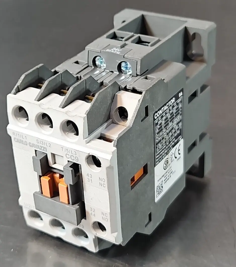 Carlo Gavazzi CC9 Contactor 9A loc4B12