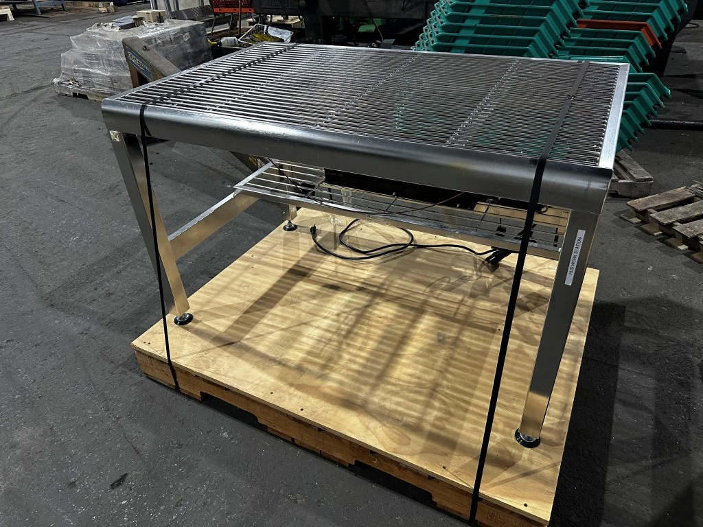 30" X 48" LAB TABLE - POWERED ELEVATION - 10