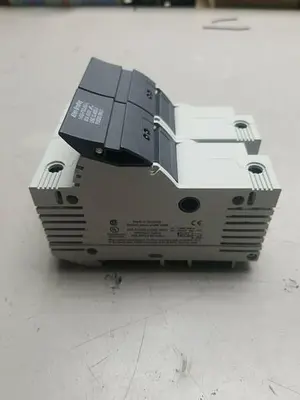 USED ALLEN BRADLEY FUSE HOLDER