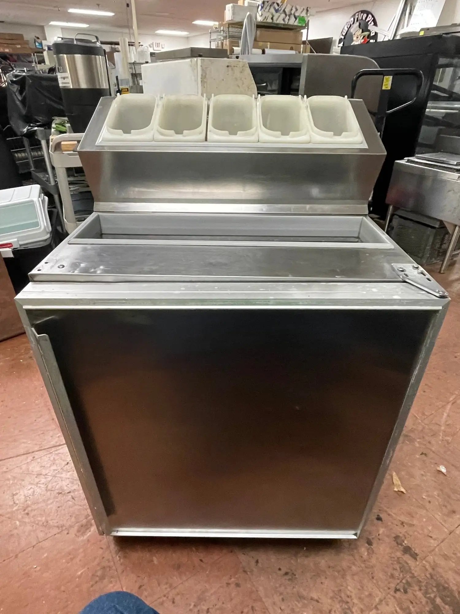 Used Silver King Used Silver King 27" Ice Cream Topping Refrigerated Fountainette Stainless 115v Ice Cream Equipment Illinois US | Falcon Restaurant Supply #1375850