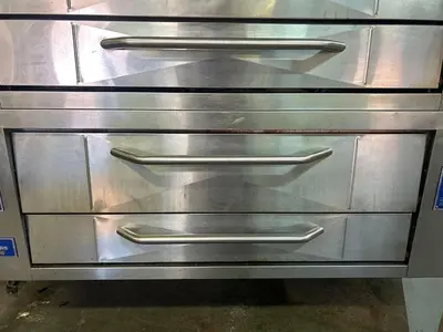 USED BAKERS PRIDE Y602