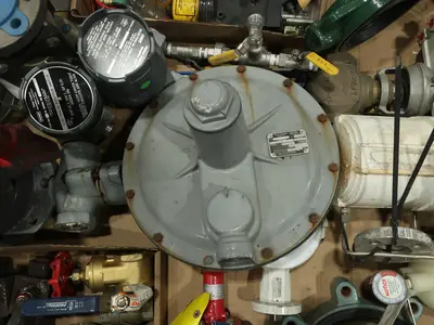 4 PALLETS OF ASSORTED VALVES
