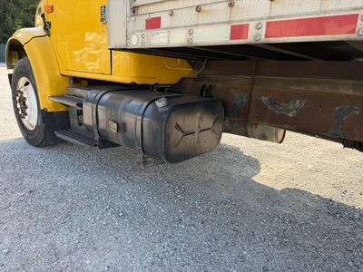 Used 2001 INTERNATIONAL 4900 4X2 Box trucks Indiana US | Miedema Asset Management Group #1414683