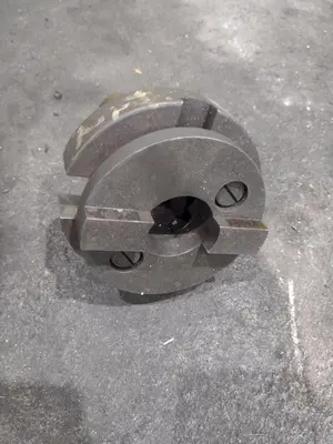 50 TAPER GIDDINGS & LEWIS RIGHT ANGLE BORING HEAD, OFF 5" SPINDLE MILL: YOBRO #24743