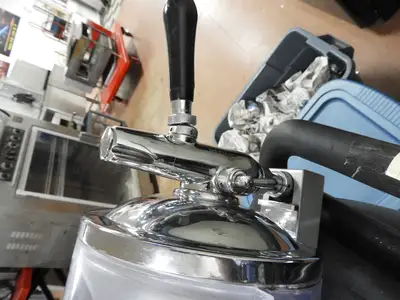 Used Pegas Used Pegas CrafTap Crowler/Growler Bottle Filler for Craft Beer Brewing Bottling Bottle Fillers Illinois US | Falcon Restaurant Supply #1376495
