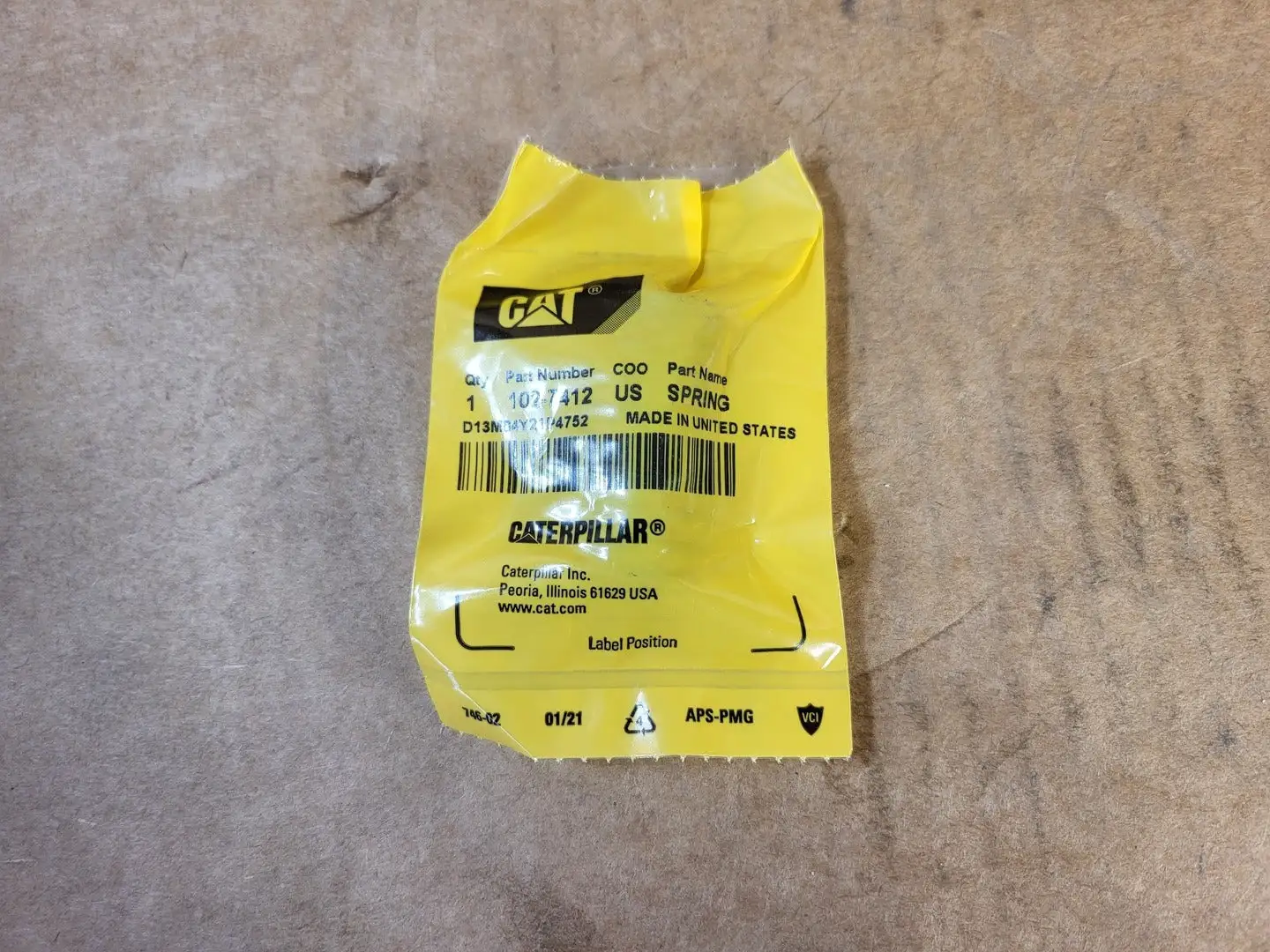 NEW CATERPILLAR 102-7412