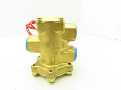Honeywell Skinner L4LB5140 Brass Solenoid Valve 3-Way NC 120V 140 PSI 3/4" NPT