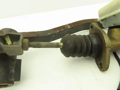 Yale Forklift Brake Pedal Master Cylinder Assembly Off ERC060GHN36TE084