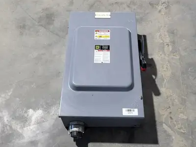 USED SQUARE D CH324N