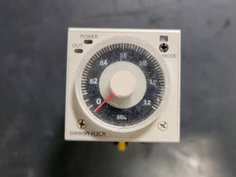 Used OMRON H3CR Misc Electrical & Power Parts British Columbia CA | Lenmark #250766