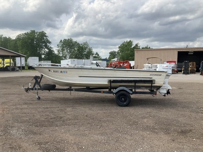 USED 1972 STARCRAFT MARINER