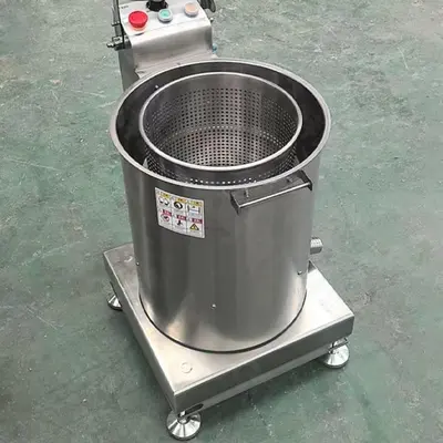 NEW HENAN BAYERN INDUSTRIAL CO SS. SALAD SPINNER