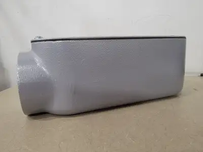 2-1/2" Conduit Body and Cover LR