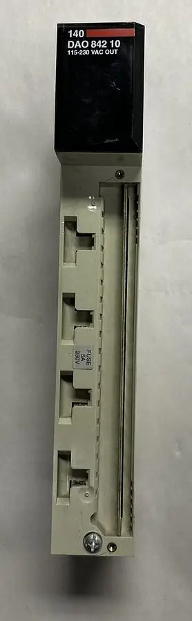 USED SCHNEIDER 140-DAO-842-10