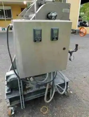 USED BUFLOVAK FLAKER