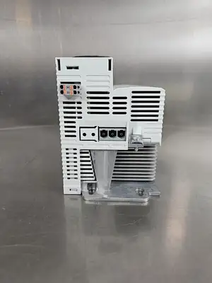 Used Lenze Americas i950 I95AE311F1AV1Z0000 Variable Speed Drives | Palmetto Automation #1149309