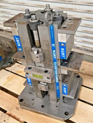 Kurt 3545345435343 Machining Centers & Milling Machines | Amiron Machinery (9)