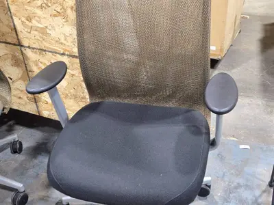 Rolling Office Armchair