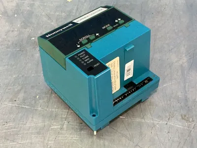 Used HONEYWELL RM7838 C 1004 Industrial Controls Ohio US | HGR 24 #1300066