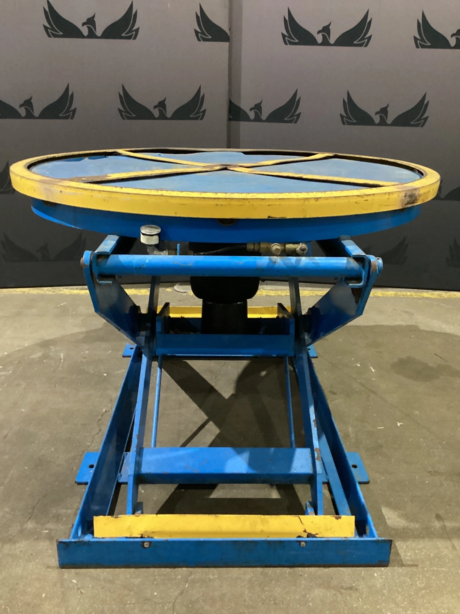Used 2001 BISHAMON EZ-30 Scissor Lifters Michigan US | iGAM Industrial Marketplace #1443451