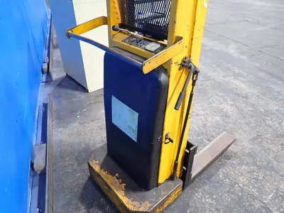 USED BIG JOE MFG. CO. 1518R5