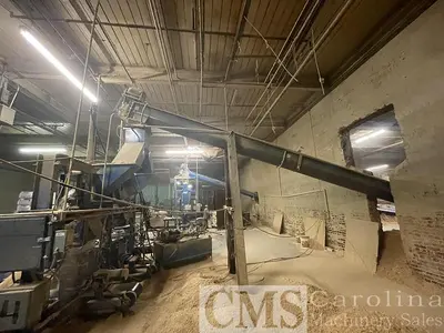 USED CUSTOM BUILT SHAVING BAGGING LINE
