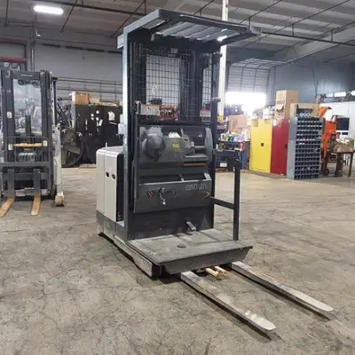 USED 2016 CROWN SP3510-30