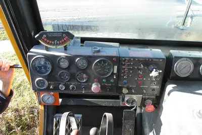 Used 2002 HICO HT10 WT Crawler Carriers & Dumpers Manitoba CA | Conquest Truck & Auto Sales #1421352