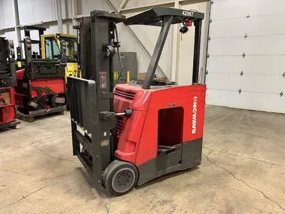 Used 2015 RAYMOND 415C30TT 3-Wheel Stand up Electric Counterbalance Forklifts Illinois US | Somerset Equipment Sales #1546221