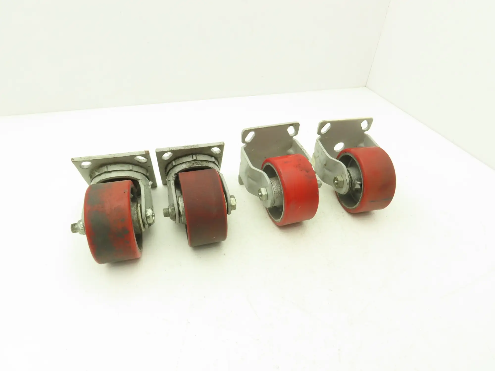 Fairbanks 4" Caster Wheel Poly/Cast (2) Swivel (2) 5-1/2" OAH Rigid Lot of 4