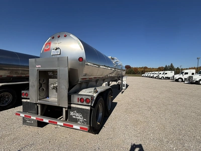 Used 2008 WALKER MILK TANKER TRAILER Liquid Supply Trailers Michigan US | Miedema Asset Management Group #1709536