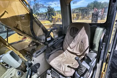 Used 2004 CATERPILLAR 320CL Excavators Pennsylvania US | Proxy Equipment #1377738