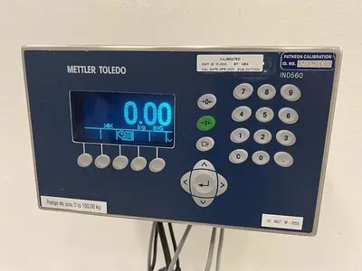 Mettler Toledo model IND560 24" long x 24" wide stainless steel floor scale