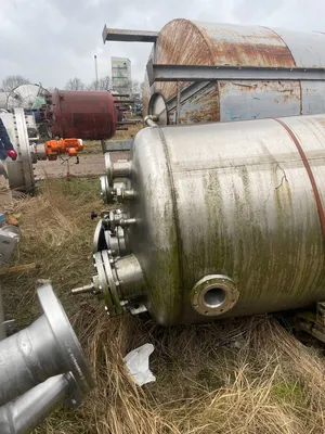 2,500 Litre Giusti Stainless Steel Vertical Mixing Vessel, 1100mm Dia x 2400mm Straight Side