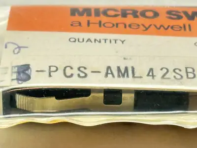AML42SBC9 | Honeywell  Microswitch Panel Indicator Light Red - New